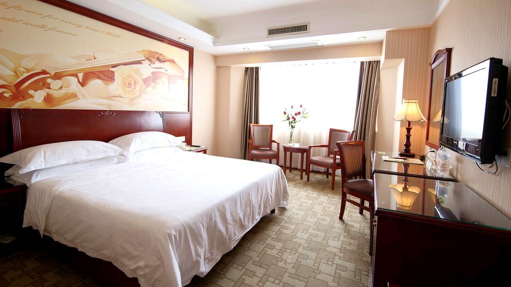 Vienna Hotel Chaoyang 난닝 시 외부 사진